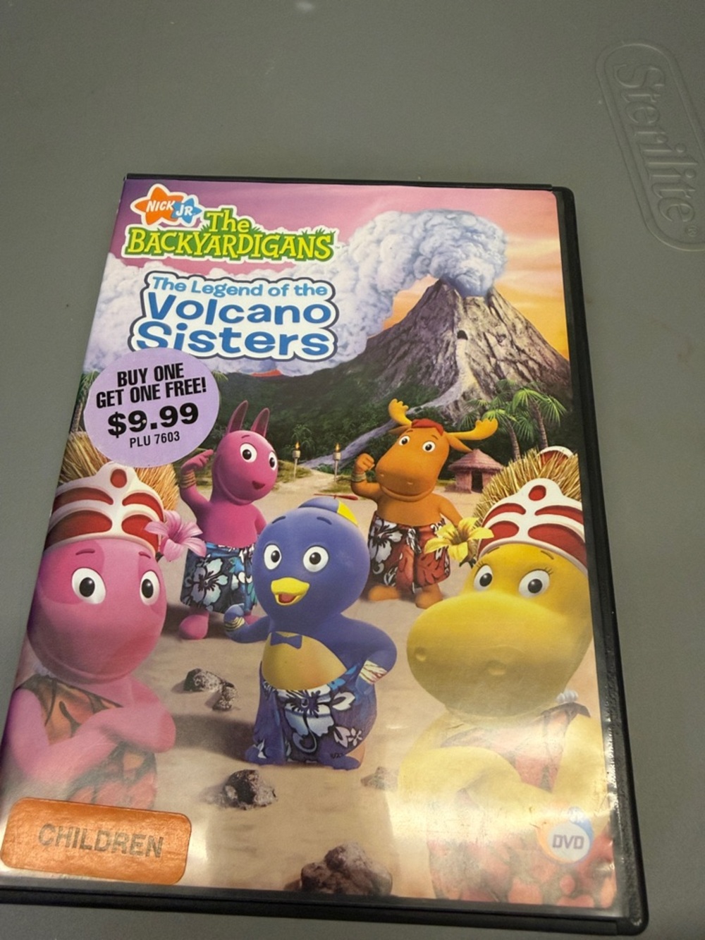 The Backyardigans: The Legend of the Volcano Sisters DVD - Colorful Cover